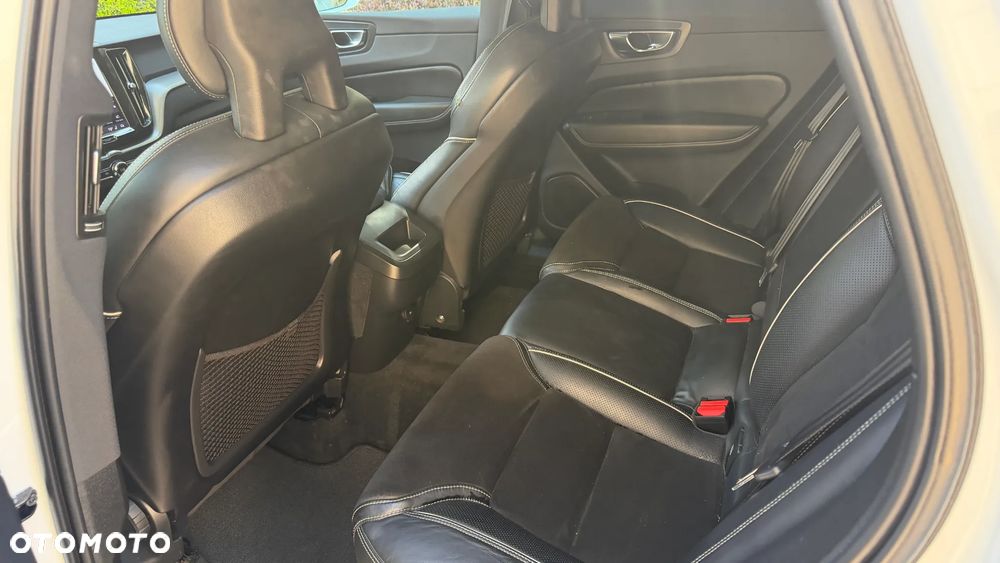 Volvo XC 60 B4 D AWD Geartronic RDesign - 21