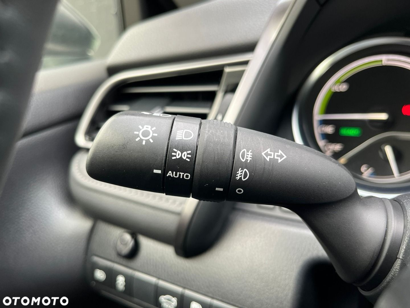 Toyota Camry - 29