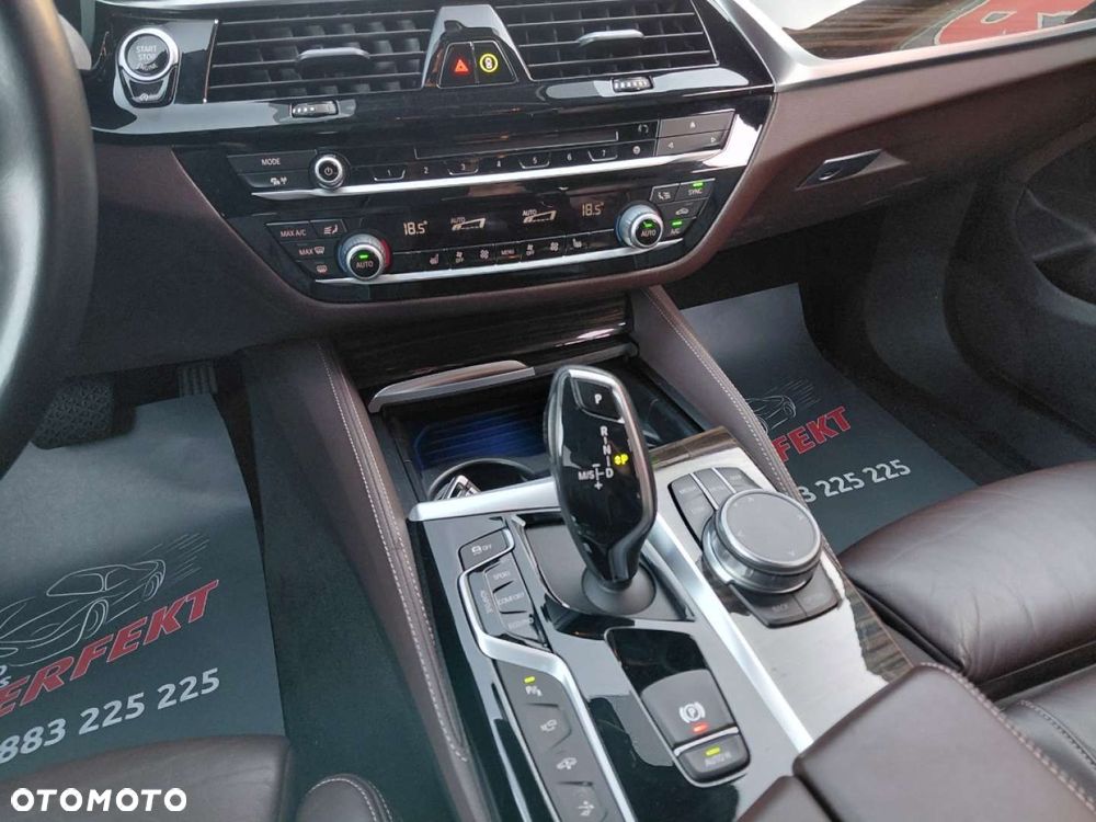 BMW 6GT - 26