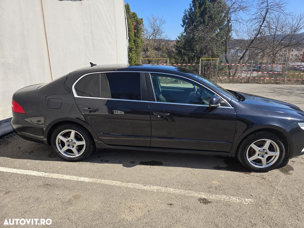 Skoda Superb 1.8 TSI Ambition DSG - 7
