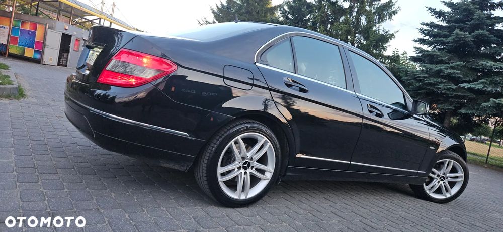 Mercedes-Benz Klasa C 180 Kompressor Avantgarde - 17