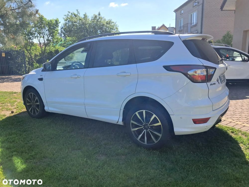 Ford Kuga 2.0 TDCi 4x2 ST-Line - 22