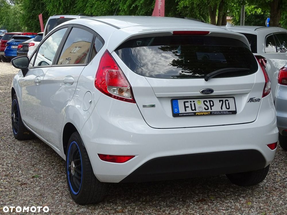 Ford Fiesta - 11