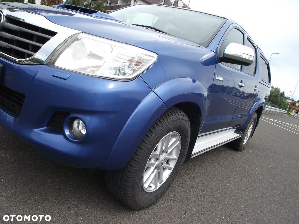 Toyota Hilux 3.0 D-4D Invincible - 13
