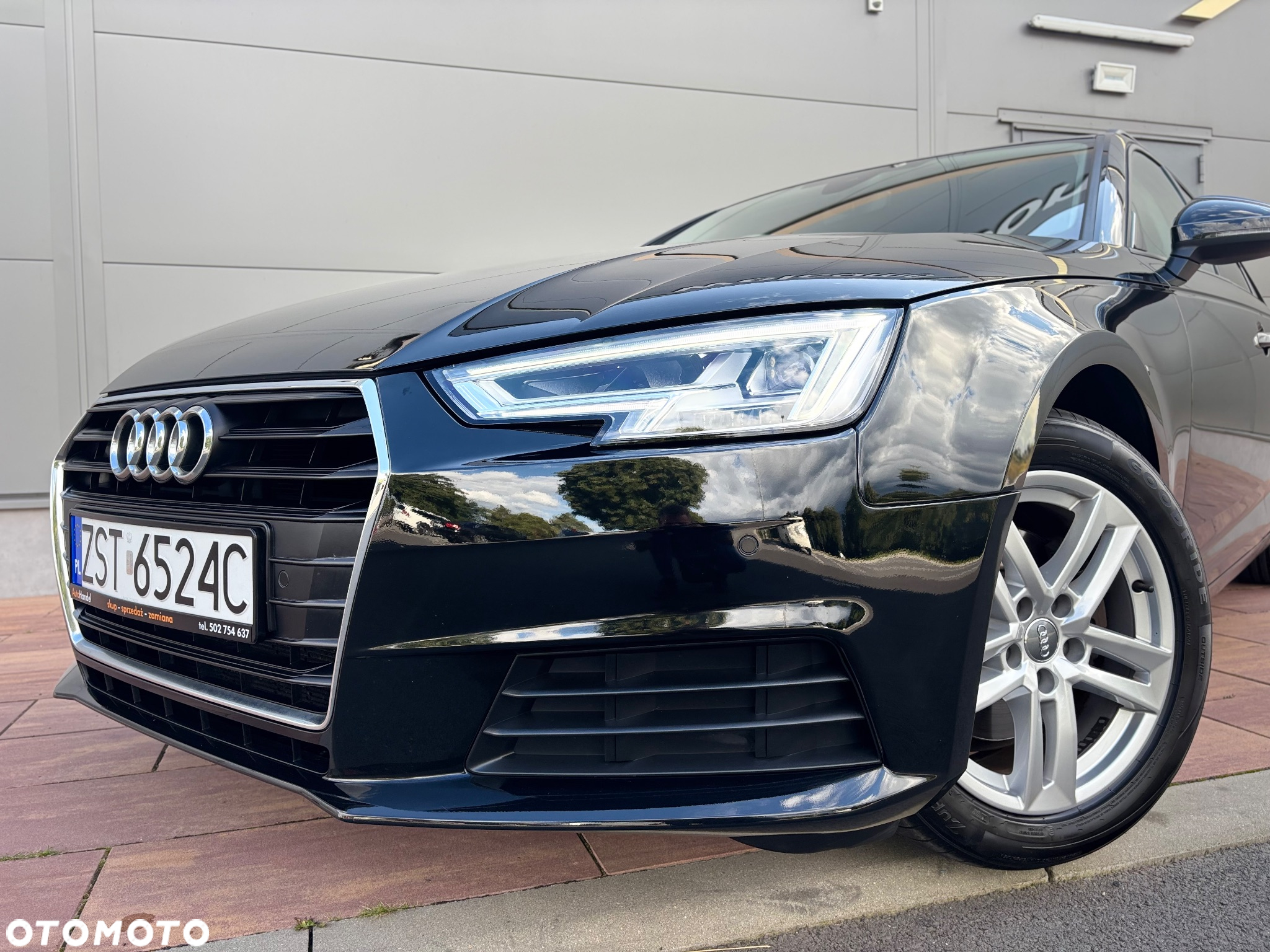 Audi A4 2.0 TDI Design S tronic - 25