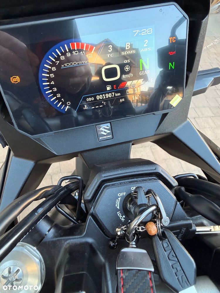 Suzuki V-STROM - 21