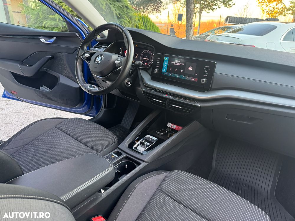 Skoda Octavia 2.0 TDI DSG Ambition - 21