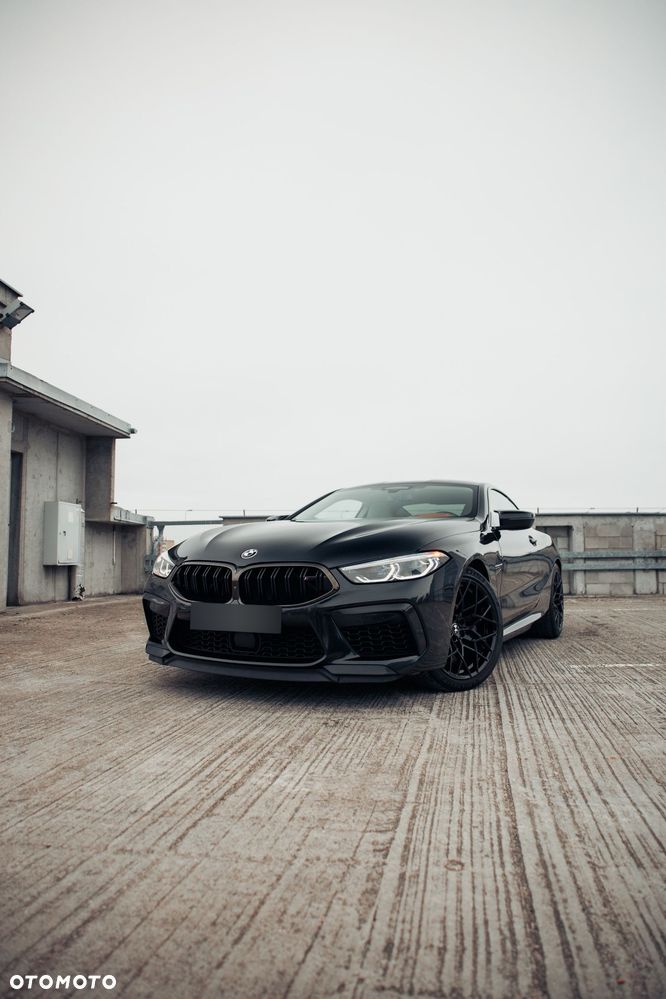 BMW M8 - 8
