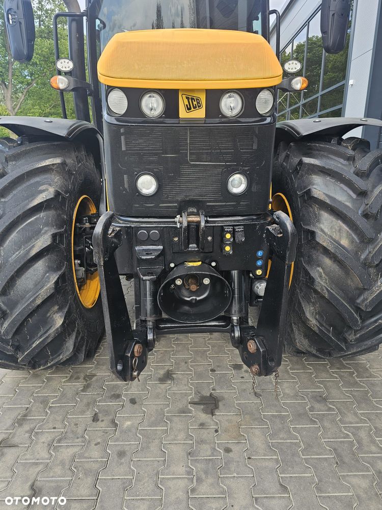 JCB FASTRAC 4220 - 11