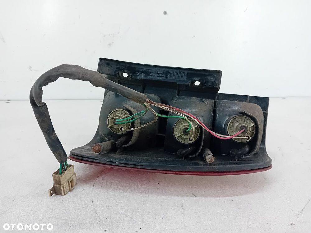 LAMPA TYLNA LEWA LANDWIND X6 ( 03 - 10 ) - 3
