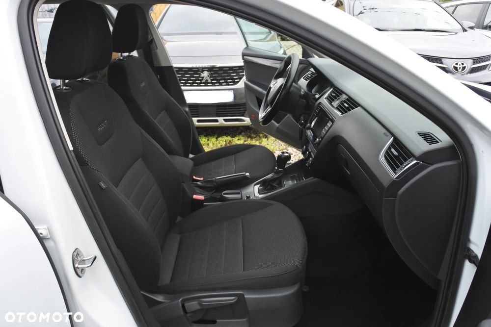 Skoda Octavia Scout 2.0 TDI 4x4 DSG - 6