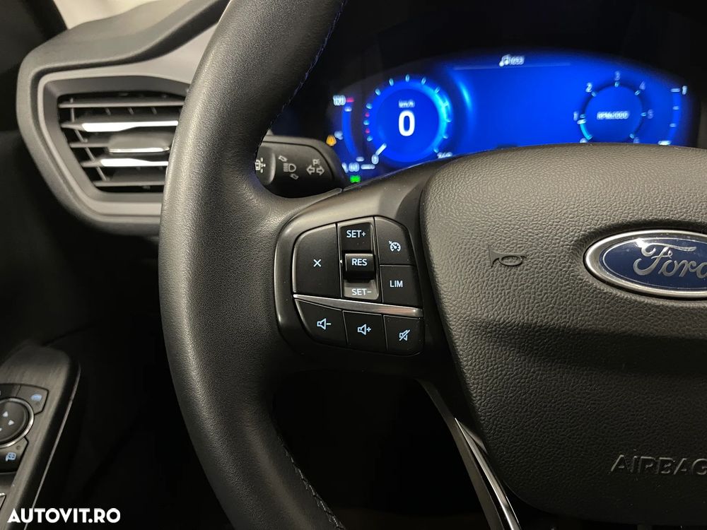 Ford Kuga 1.5 EcoBlue A8 FWD Titanium - 22