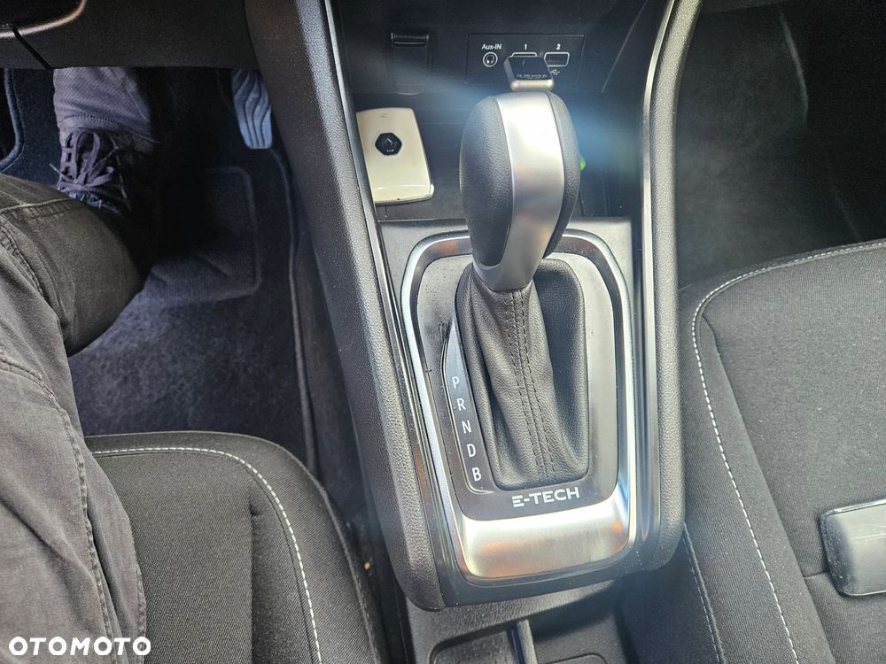 Renault Captur E-TECH Full 145 TECHNO - 18