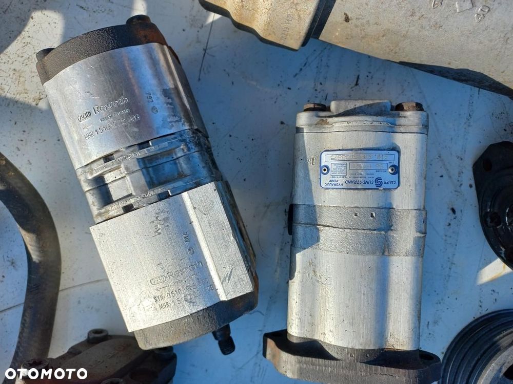 Pompy hydrauliczne,rozdzielacze,wymiennik ciepła, chłodniczka oleju,BOSCH,REXROTH,SAUER SUNDSTRAND,MAILLEUX 087501500,5 1518222293,775,620,619,548,221,604 AL175363 - 11