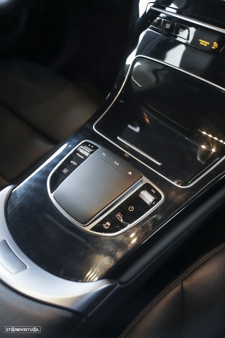 Mercedes-Benz GLC 300 e Coupe 4Matic 9G-TRONIC Avantgarde Advanced - 38