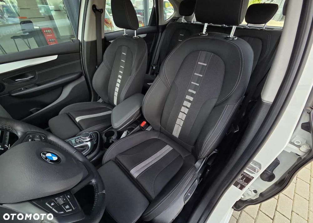 BMW Seria 2 218i - 28