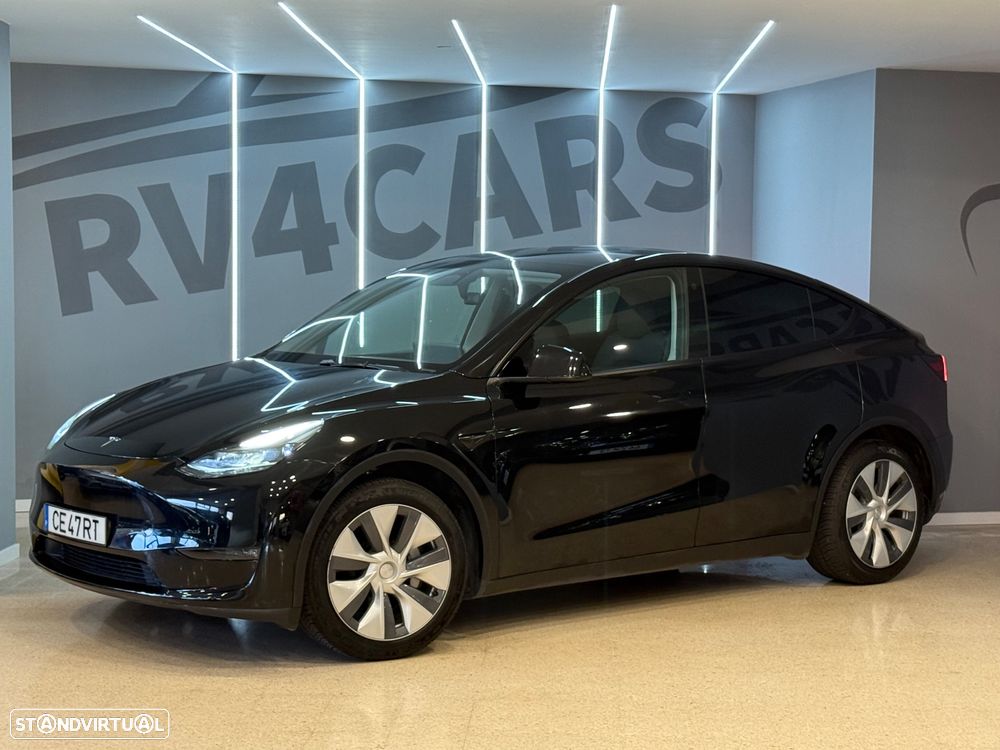 Tesla Model Y Launch Edition Long Range Dual Motor AWD - 12