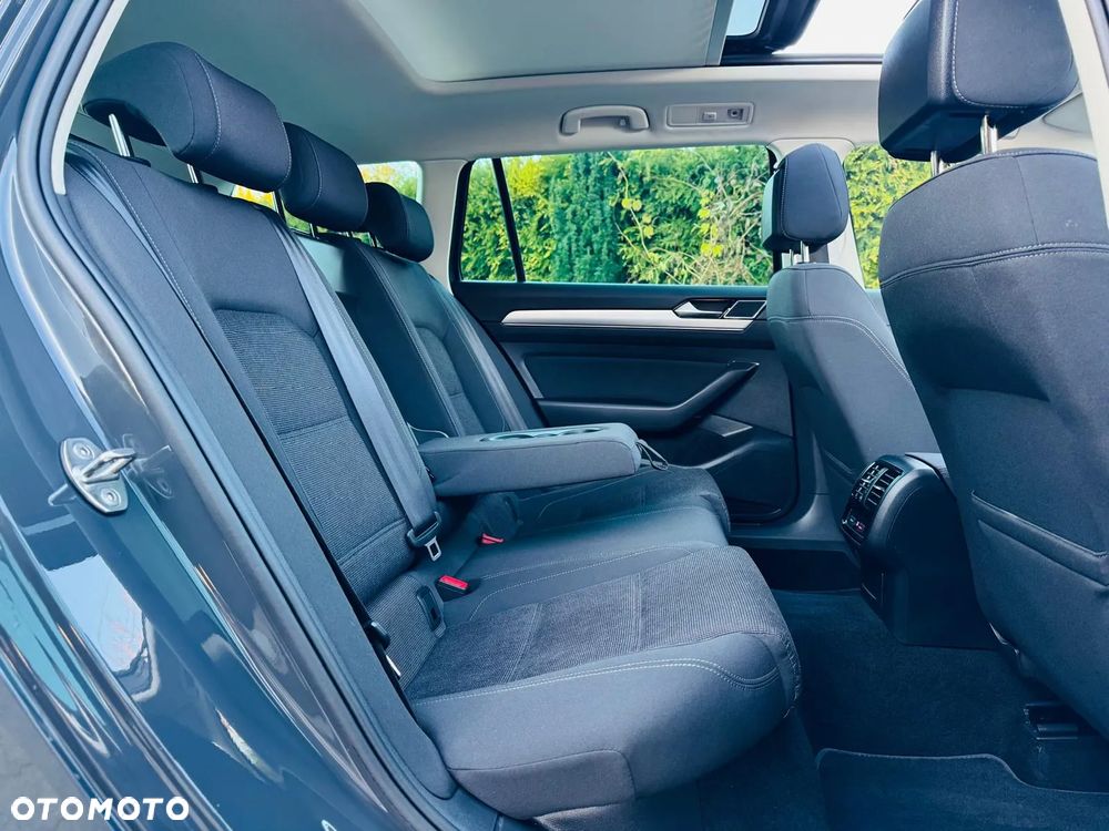 Volkswagen Passat 1.5 TSI EVO Elegance - 20