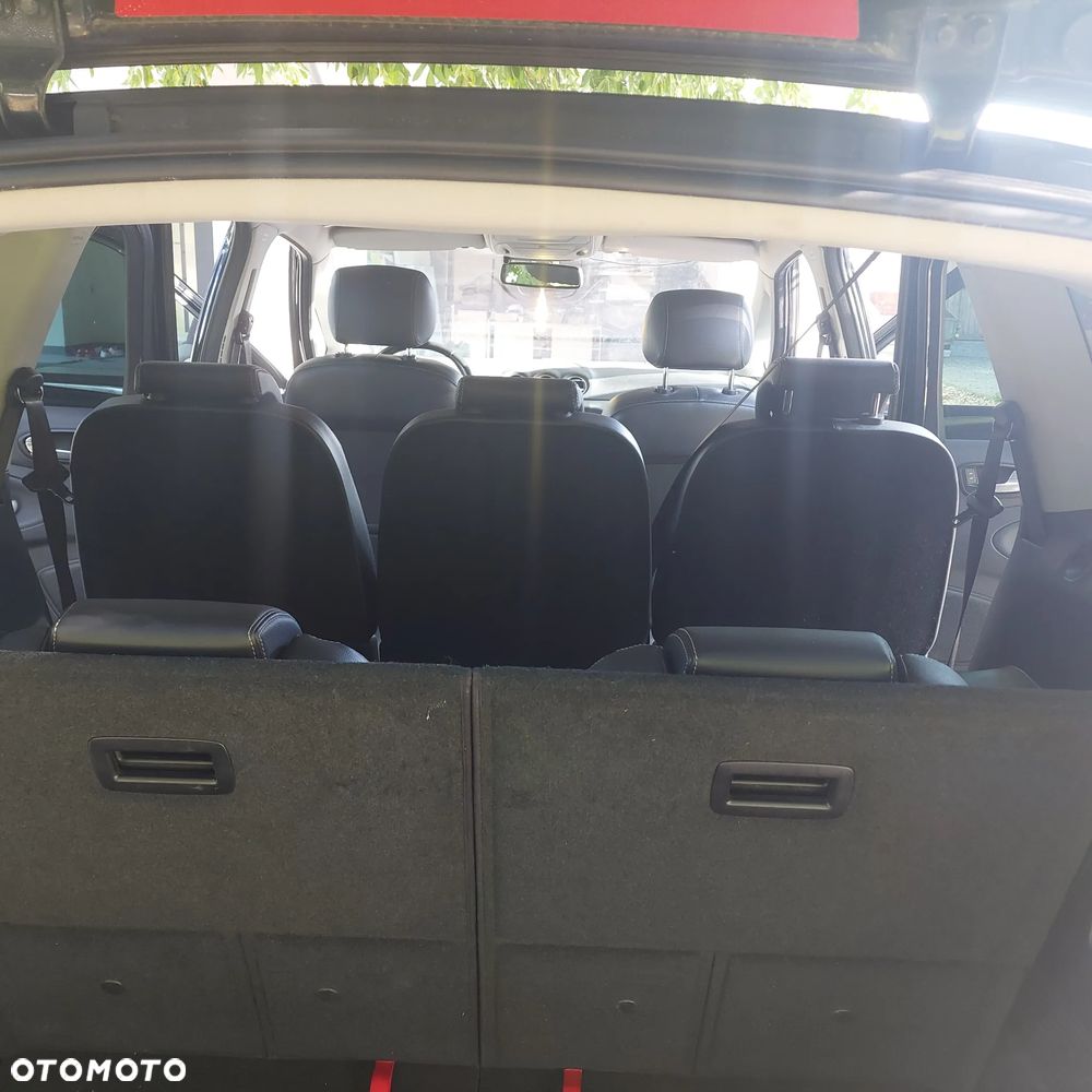 Ford S-Max - 6