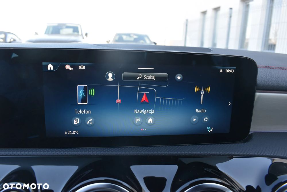 Mercedes-Benz CLA 200 7G-DCT - 29