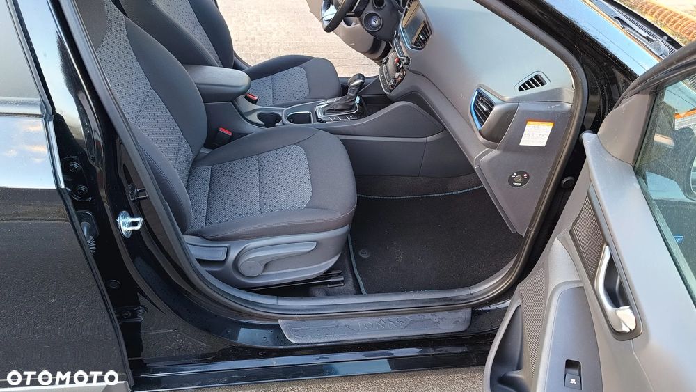 Hyundai IONIQ 1.6 GDI Style - 26