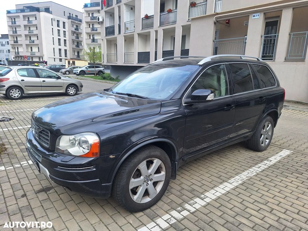 Volvo XC 90 D5 AWD Geartronic Momentum - 2