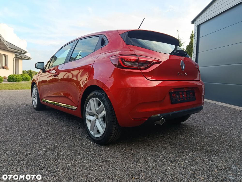 Renault Clio - 12