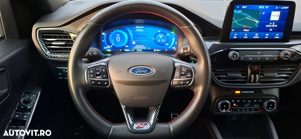 Ford Kuga 2.5 Duratec FWD FHEV ST-Line - 23
