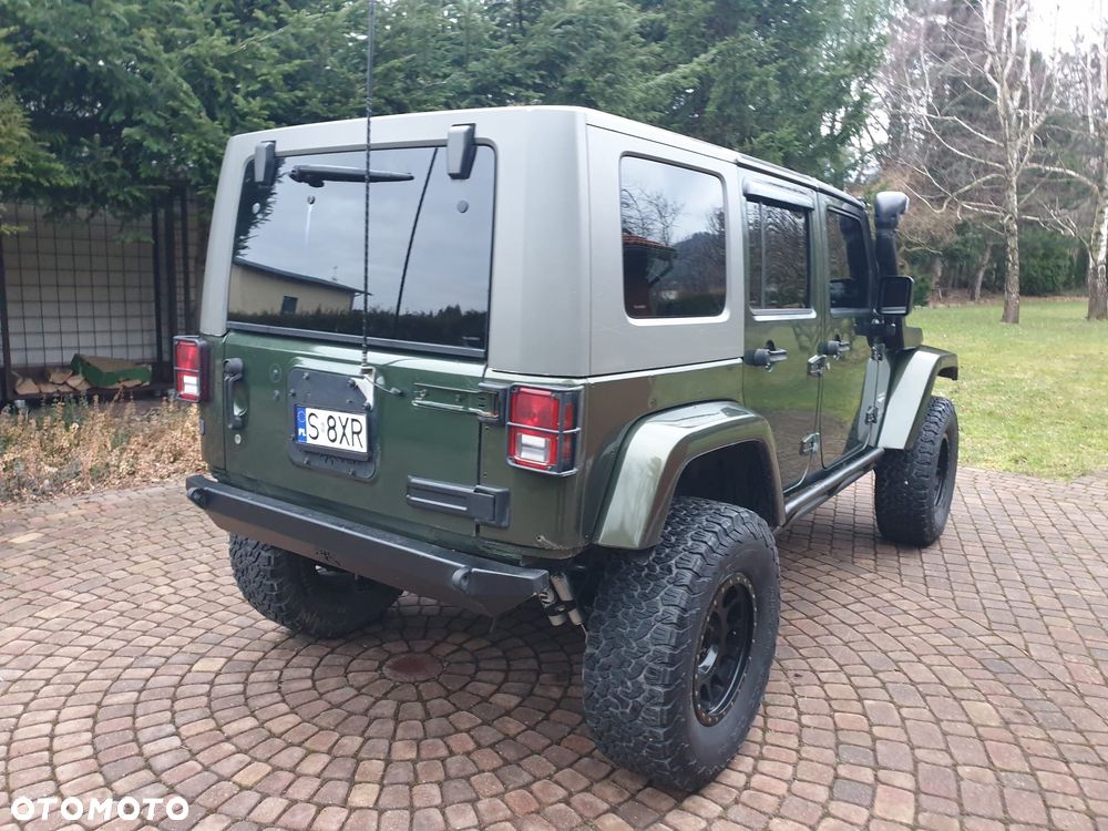 Jeep Wrangler Unlimited Hard-Top 3.8 Automatik Sahara - 8