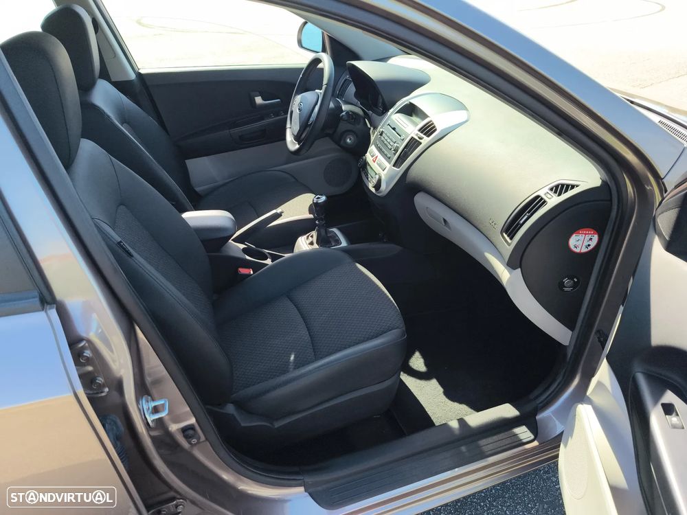 Kia Ceed 1.4 CVVT EX ISG - 10