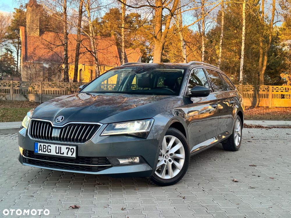 Skoda Superb 2.0 TDI DSG Premium Edition - 2