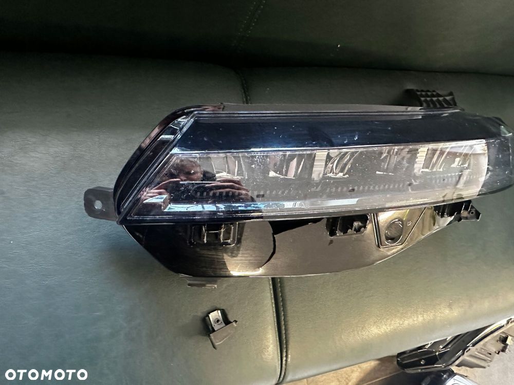 nowa oe lampa lewy przód renault megane e-tech ev black edition 260601764r - 3