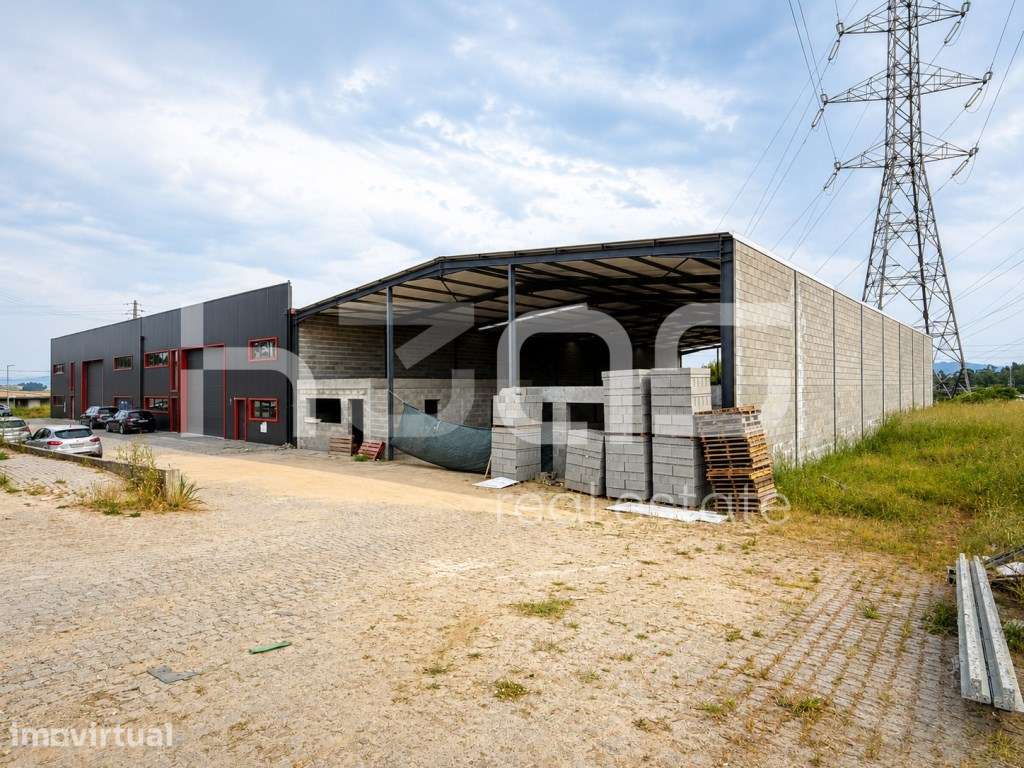 Pavilhão Industrial Novo numa Localização Estratégica - Grande imagem: 3/15