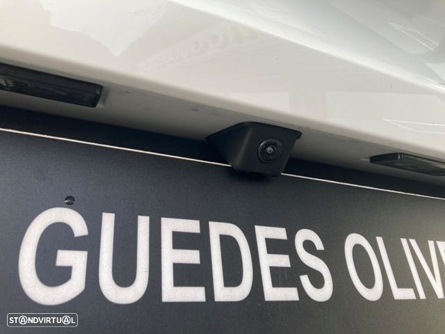 Peugeot 208 1.2 Hybrid Allure e-DCS6 - 10