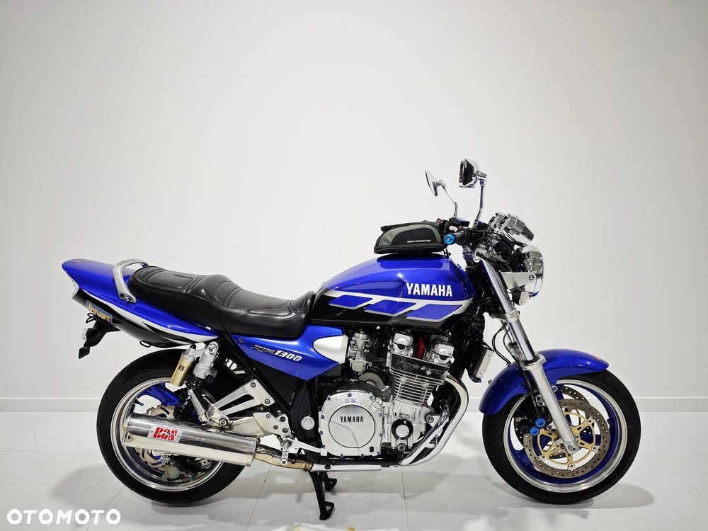 Yamaha XJR - 1
