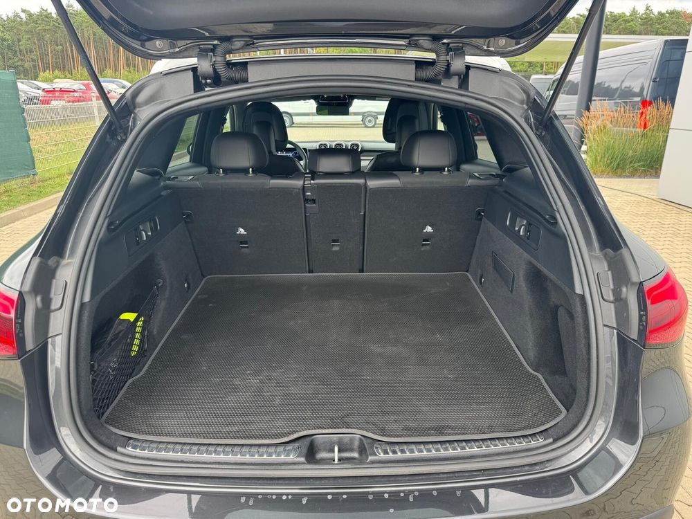 Mercedes-Benz GLC - 30