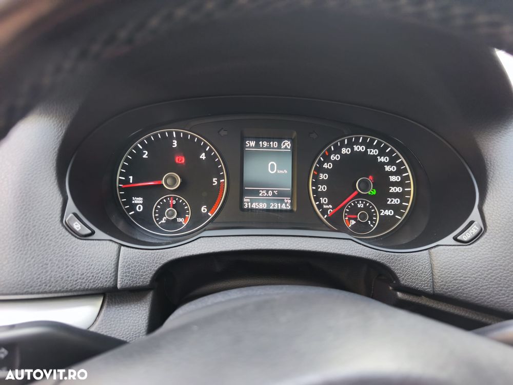 Volkswagen Sharan 2.0 TDI DSG BlueMotion Technology Highline - 24