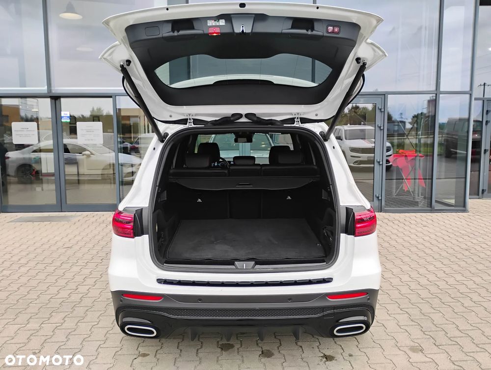 Mercedes-Benz GLB 200 mHEV AMG Line 7G-DCT - 13