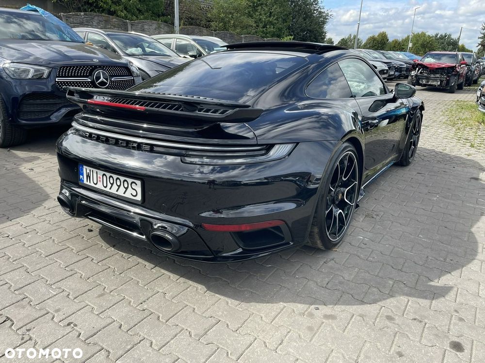 Porsche 911 911Turbo S - 9