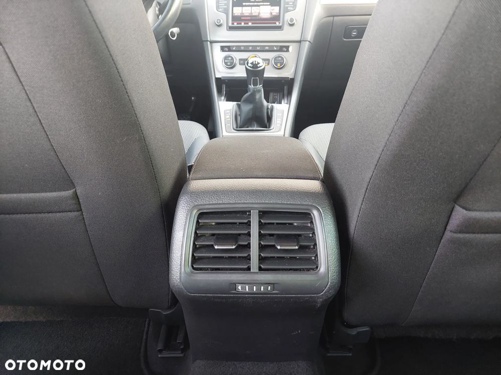 Volkswagen Golf Variant 1.6 TDI BMT Comfortline - 26