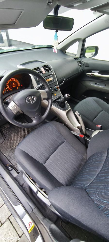 Toyota Auris 1.4 D-4D - 9