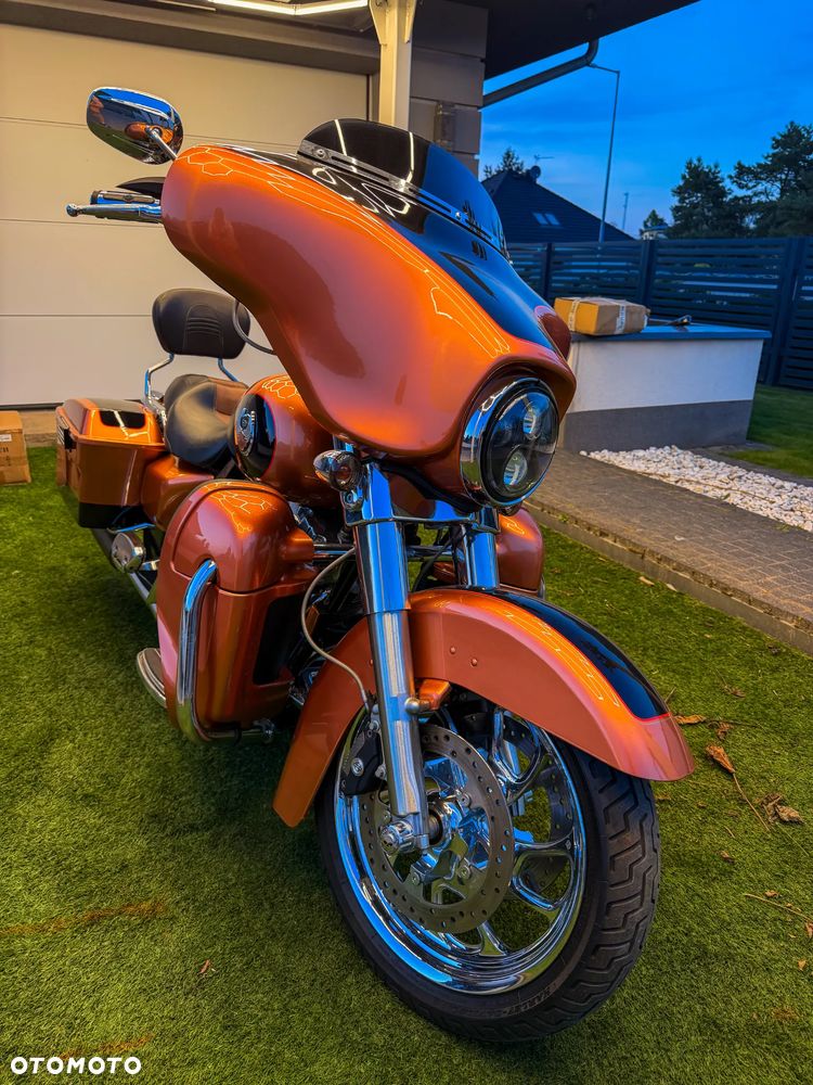 Harley-Davidson Touring Street Glide - 4