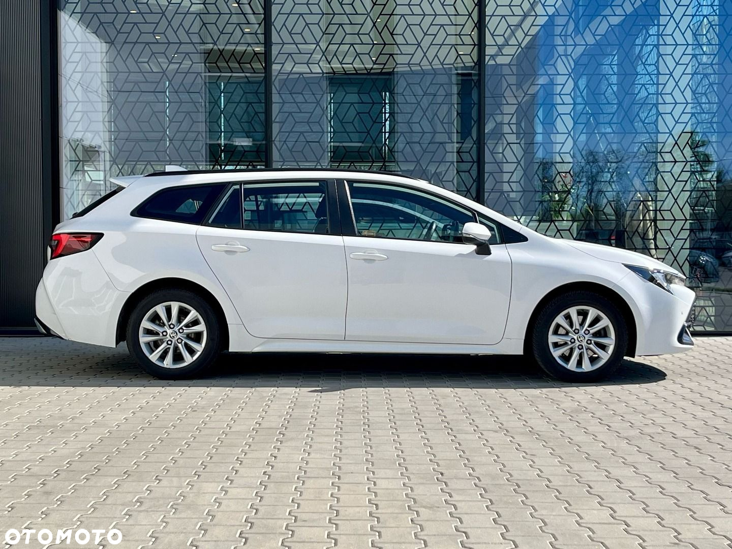 Toyota Corolla - 4