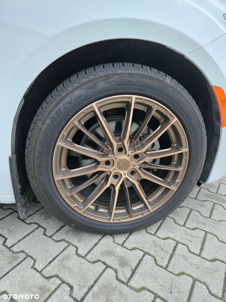 Chrysler Pacifica - 6