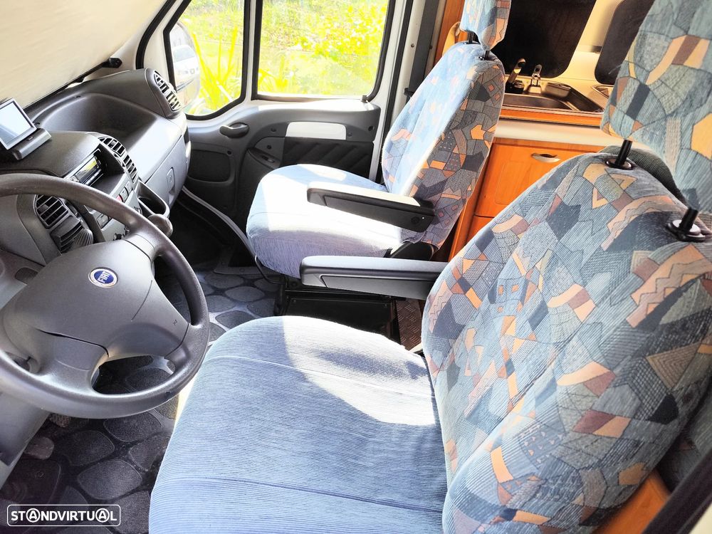 Hymer Car Eriba - 11