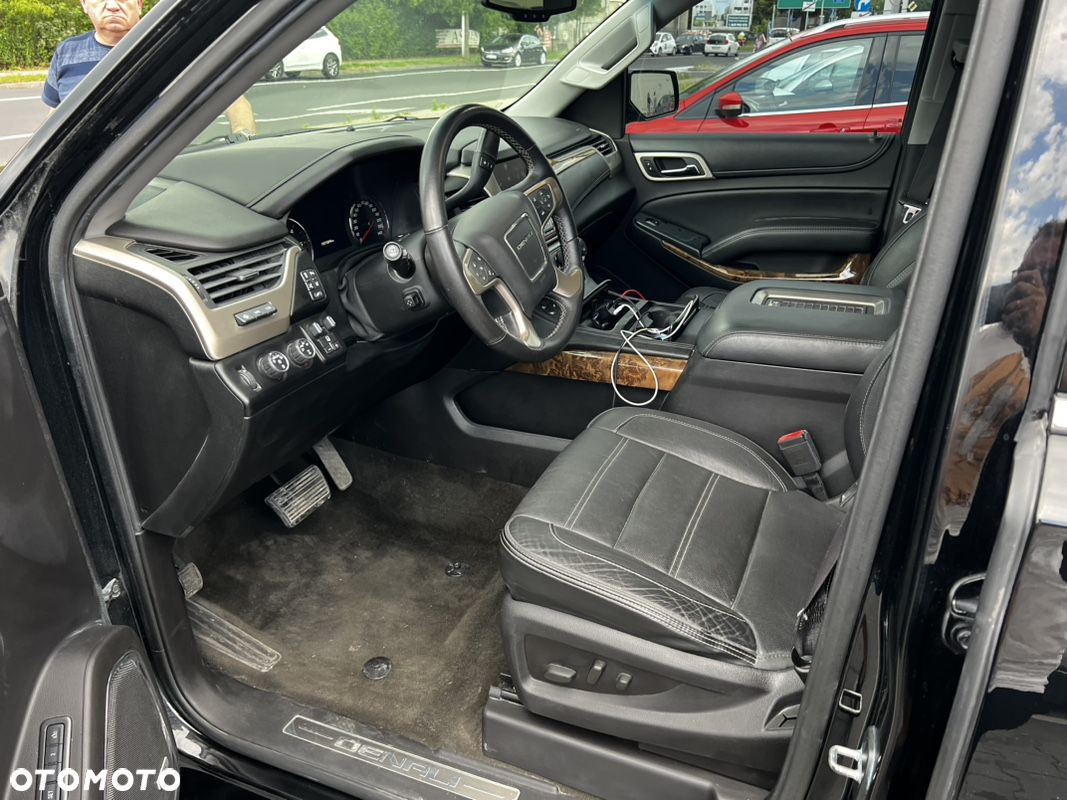 GMC Yukon - 4