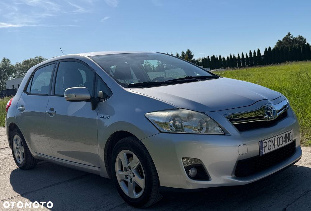 Toyota Auris 1.8 HSD Sol - 2