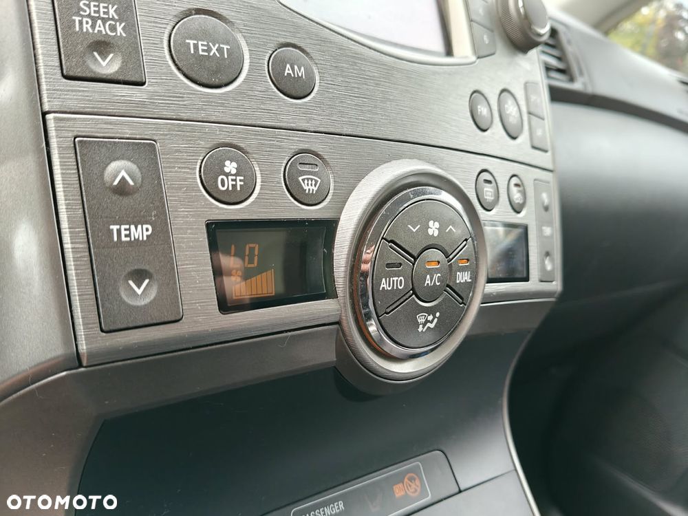 Toyota Verso 2.0 D-4D Premium - 11