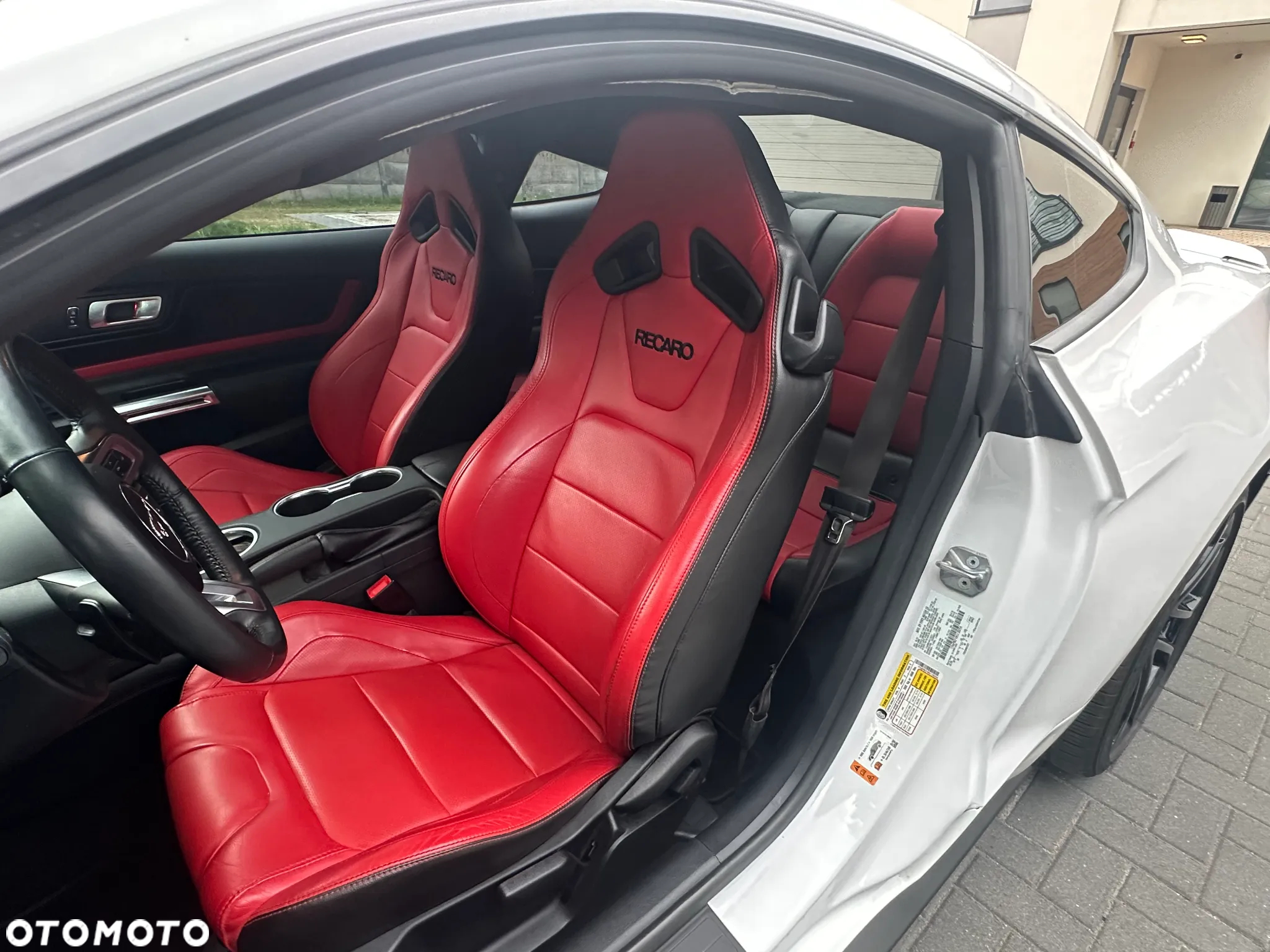 Ford Mustang 5.0 V8 GT - 13