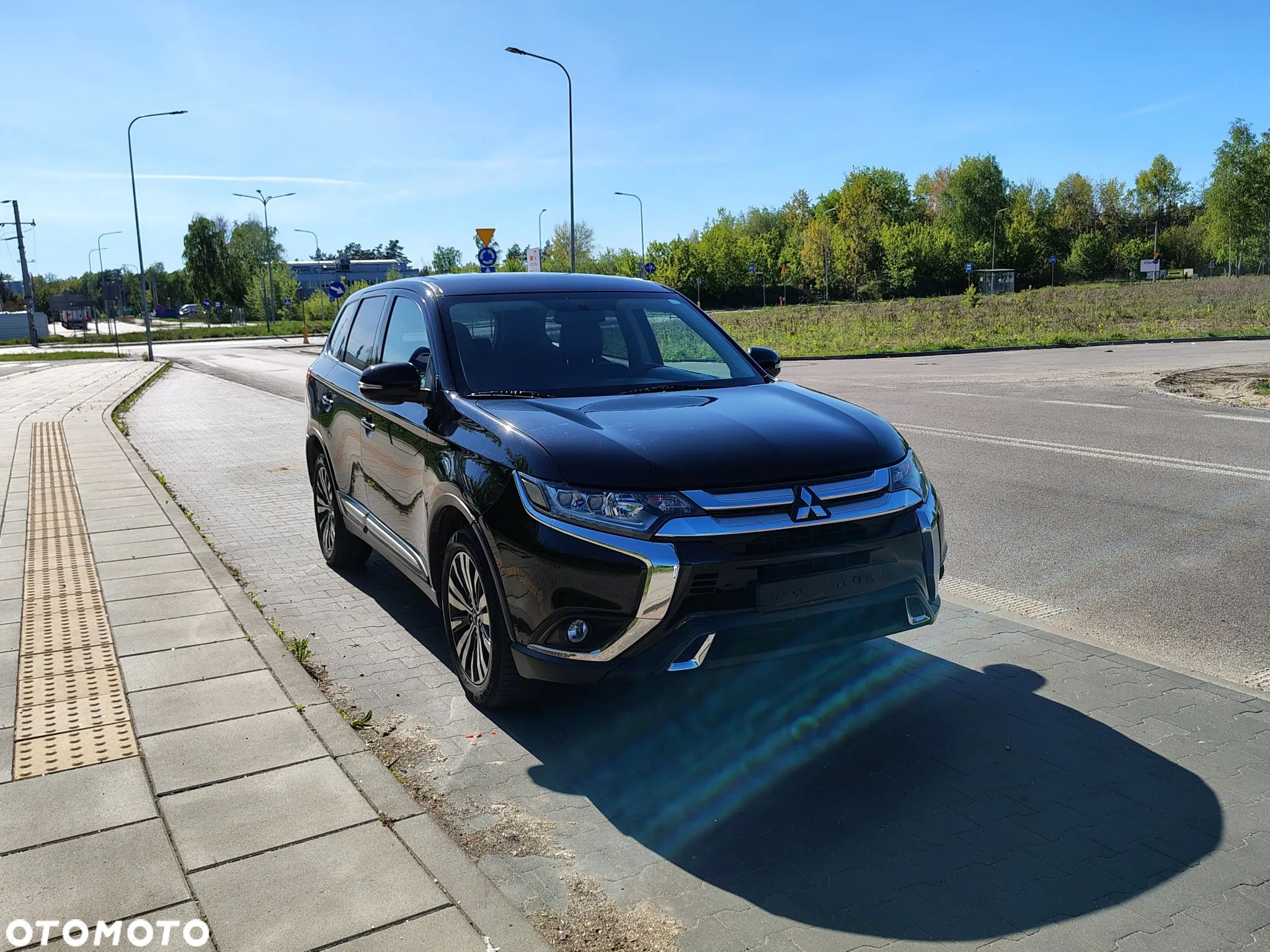 Mitsubishi Outlander 2.4 4WD CVT Instyle - 1